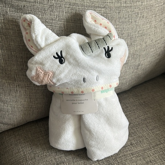 ✨Host Pick✨ BNWT- Indigo Baby White Unicorn Hooded Towel 100% Cotton Unisex Gift - Picture 1 of 6
